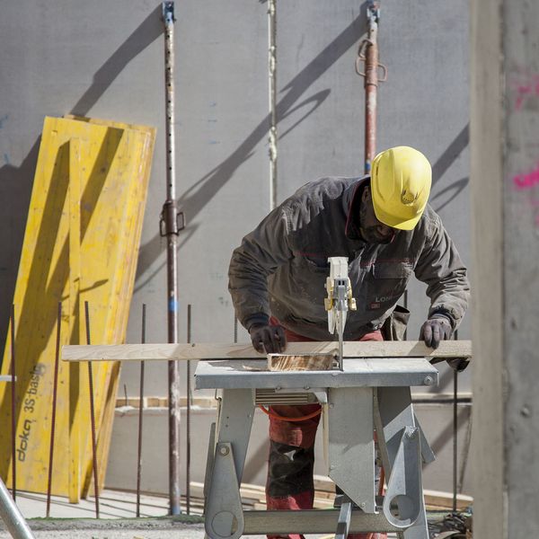 v_for_advancing_the_blend_construction_progress