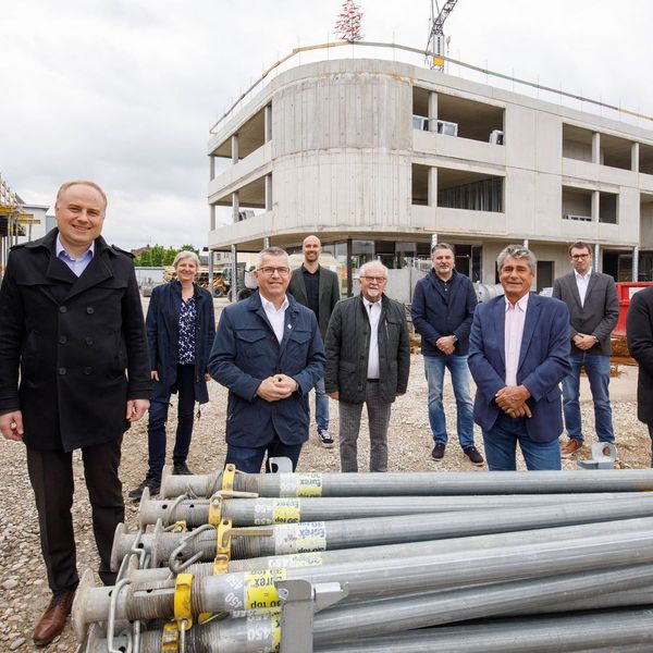 gleichenfeier_im_stz_weidfeld_baufortschritt