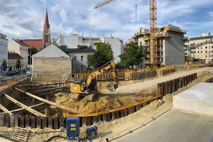 milestone_base_slap_grill_party_living_in_st_gotthard_construction_progress