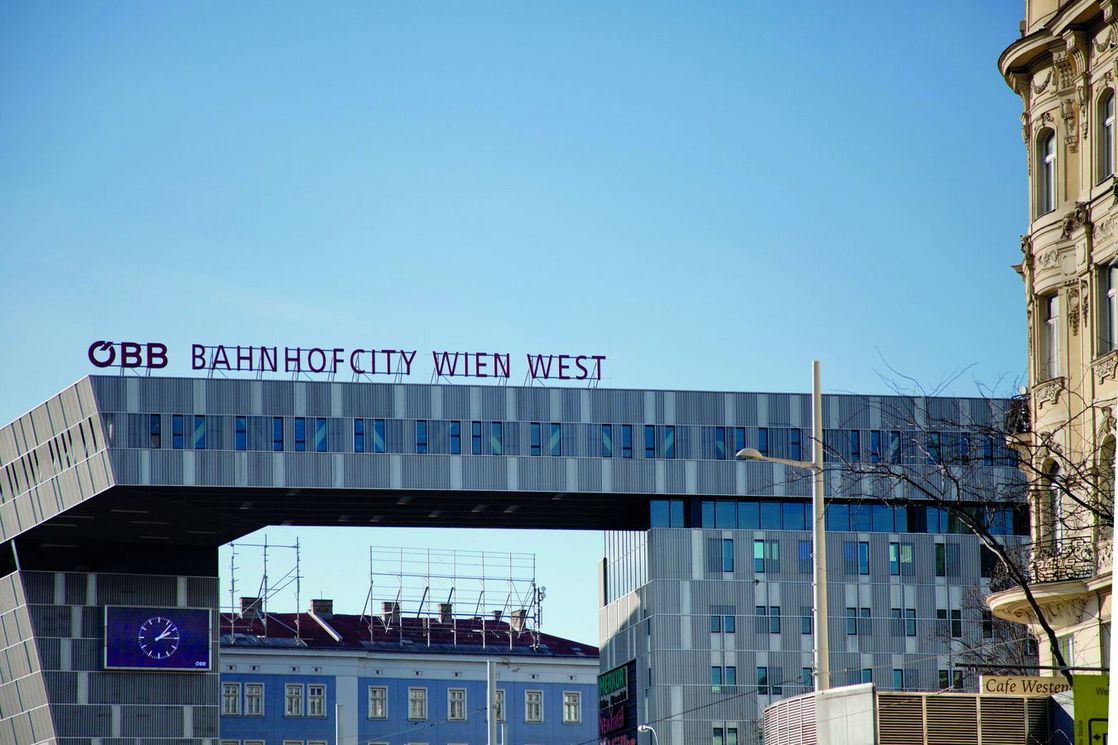 wach_gekuesst_umgebung_westbahnhof_bahnhofcity_wien_west