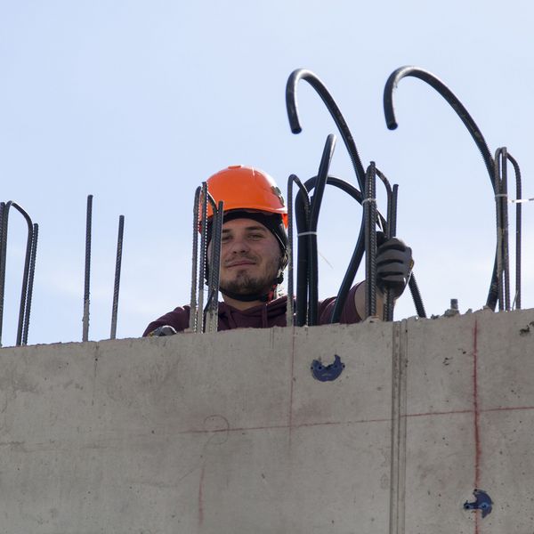 v_for_advancing_the_blend_construction_progress