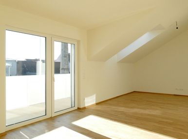 sonne_vorm_balkon_lilienthalgasse_wohnung