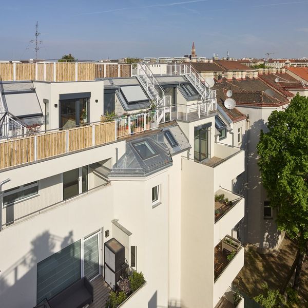 inside_viktoriahof_building_coming_home_fertigstellung