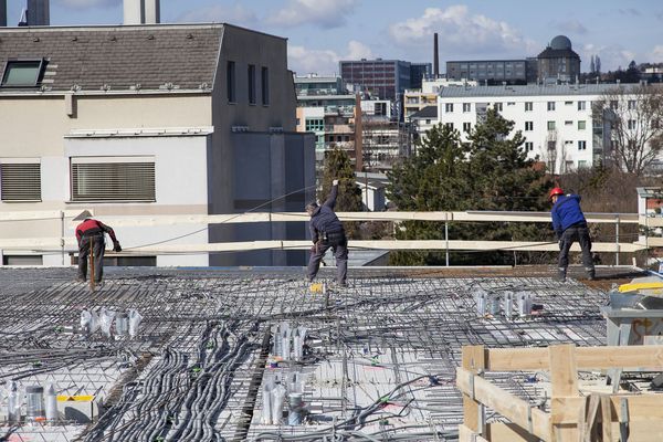 von_fliegenden_waenden_spruehenden_funken_st_gotthard_baustelle_baufortschritt