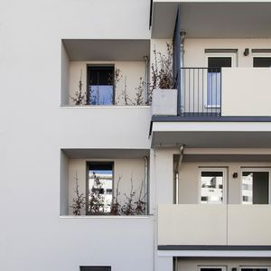 uebergabe_5_monate_frueher_als_geplant_wohnen_in_st_gotthart_fertigstellung_balkon