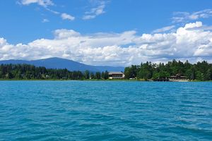 avoris_goes_to_faaker_lake_something_personal