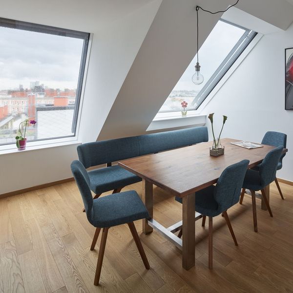 inside_viktoriahof_building_coming_home_wohnungen_bezug