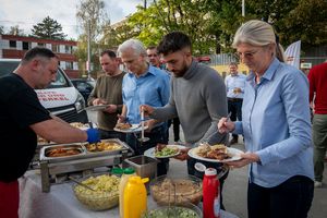 milestone_base_slap_grill_party_living_in_st_gotthard