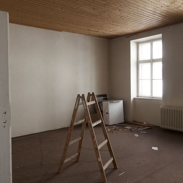 a_quiet_farewell_the_blend_building_stock_garage