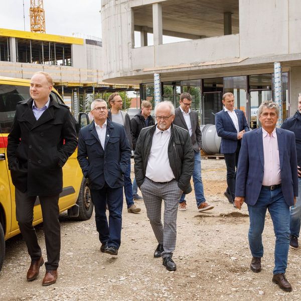 gleichenfeier_im_stz_weidfeld_baufortschritt