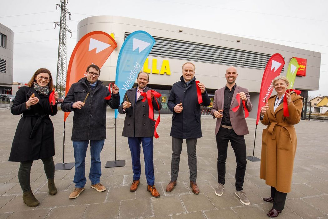 grand_opening_building_coming_home_dionysius_neighborhood_center_weidfeld