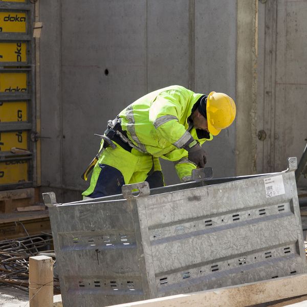 v_for_advancing_the_blend_construction_progress