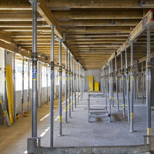 v_for_advancing_the_blend_construction_progress