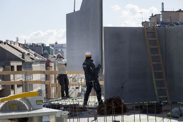 von_fliegenden_waenden_spruehenden_funken_st_gotthard_baustelle_baufortschritt