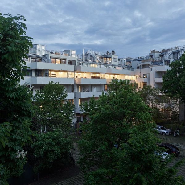 inside_viktoriahof_building_coming_home_fertigstellung