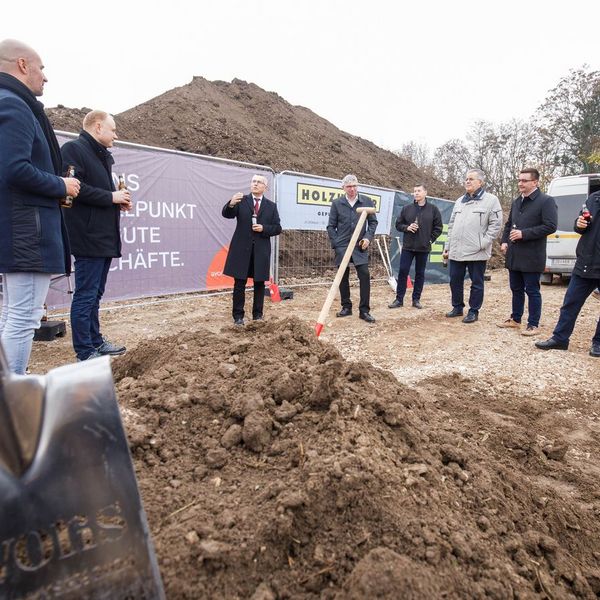 breaking_ground_in_traun_dionysius_neighborhood_center_weidfeld
