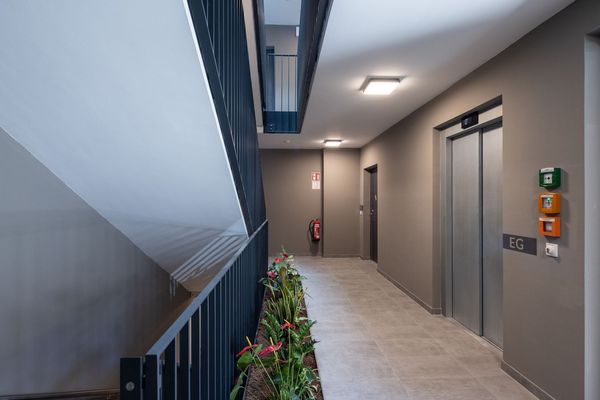 key_moment_city_country_kisses_completion