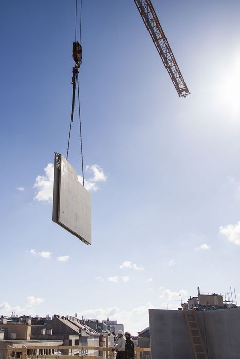 dangling_walls_flying_sparks_building_coming_home_living_in_st_gotthard