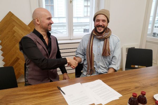 es_wird_wild_im_westen_wiener_stadtoase_wild_im_west_vetragsunterzeichnung