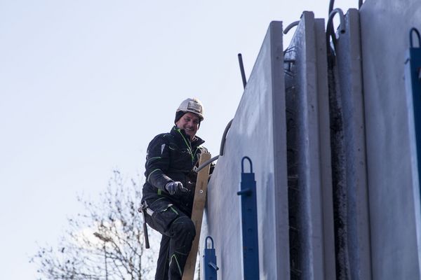 von_fliegenden_waenden_spruehenden_funken_st_gotthard_baustelle_baufortschritt