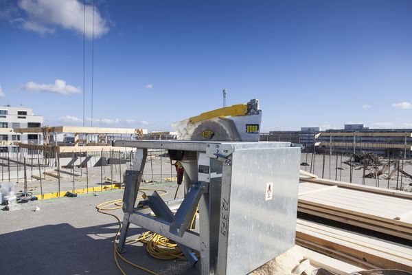 von_fliegenden_waenden_spruehenden_funken_st_gotthard_baustelle_baufortschritt