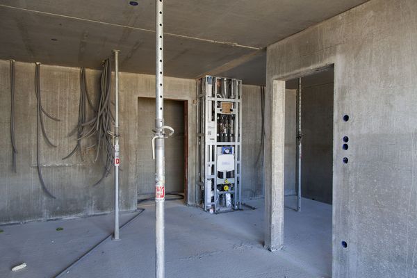 von_fliegenden_waenden_spruehenden_funken_st_gotthard_baustelle_baufortschritt