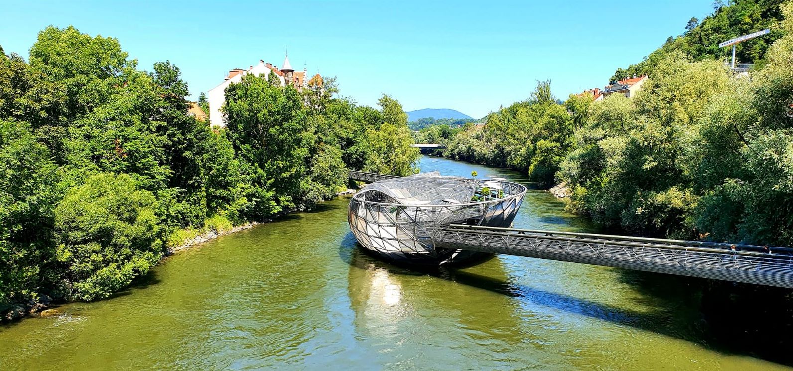 stadtlandkuss_umgebung_graz_murinsel