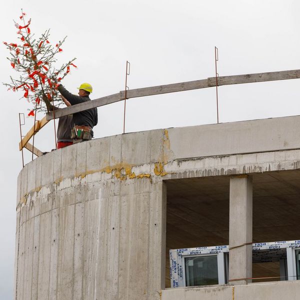 gleichenfeier_im_stz_weidfeld_baufortschritt