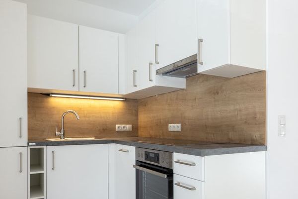 key_moment_city_country_kisses_completion