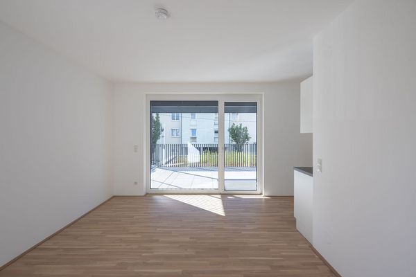 key_moment_city_country_kisses_completion