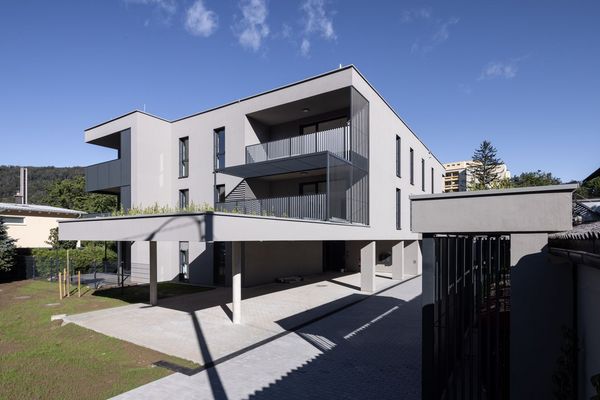 key_moment_city_country_kisses_completion