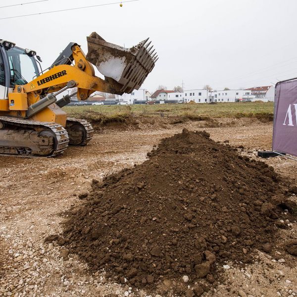 breaking_ground_in_traun_dionysius_neighborhood_center_weidfeld