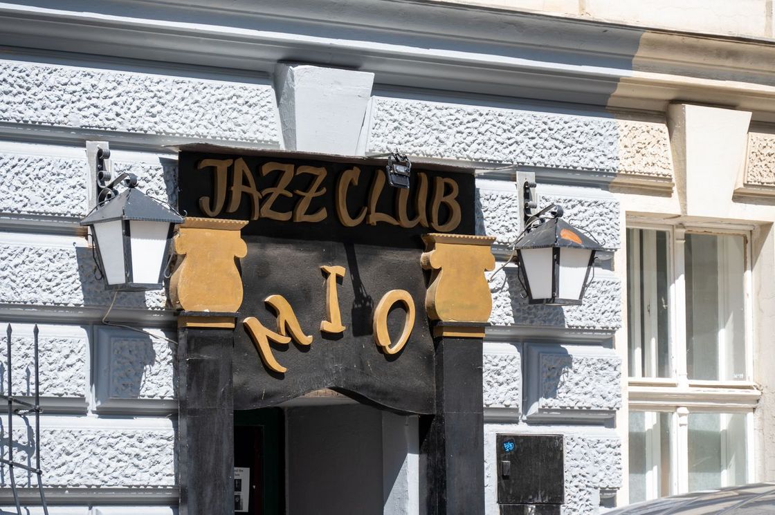 shelly_loves_the_market_umgebung_jazz_club_mio