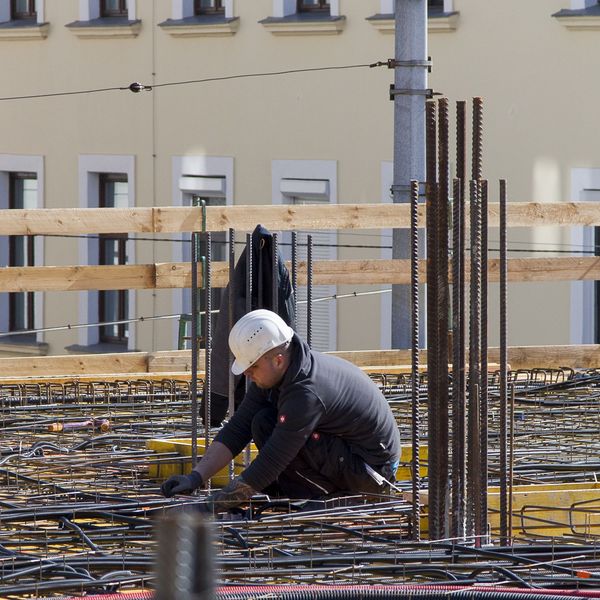 v_for_advancing_the_blend_construction_progress