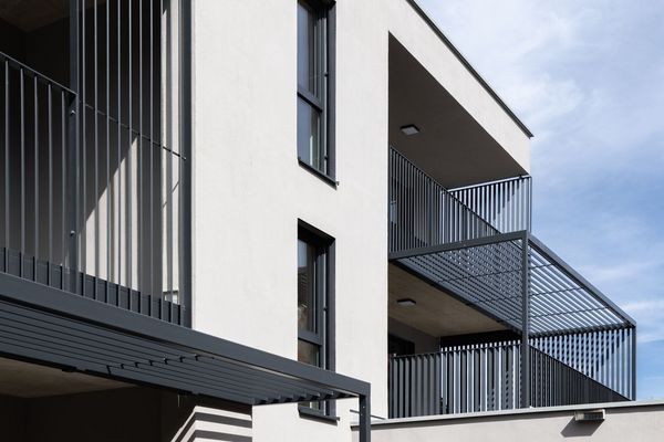 key_moment_city_country_kisses_completion