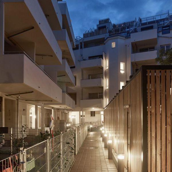 inside_viktoriahof_building_coming_home_fertigstellung