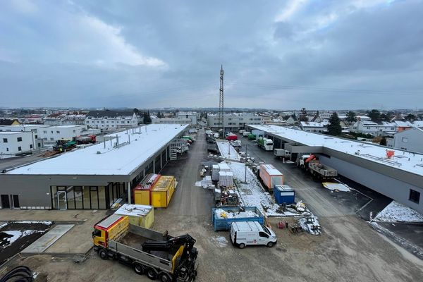 kurz_vor_fertig_stz_weidfeld_baufortschritt_baustelle