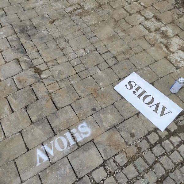 ein_grundstein_fuer_stadt_land_kuss_grundsteinlegung_feier