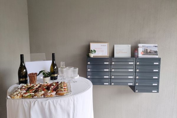 key_moment_city_country_kisses_completion