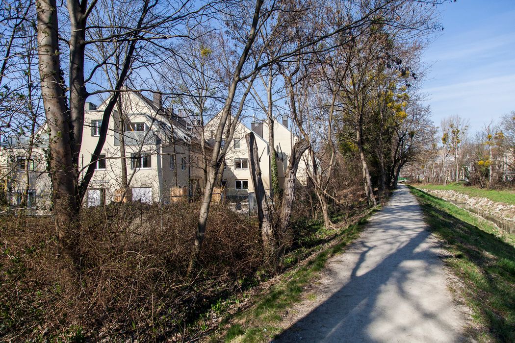 Wohnbau direkt am Treppelweg beim Liesingbach