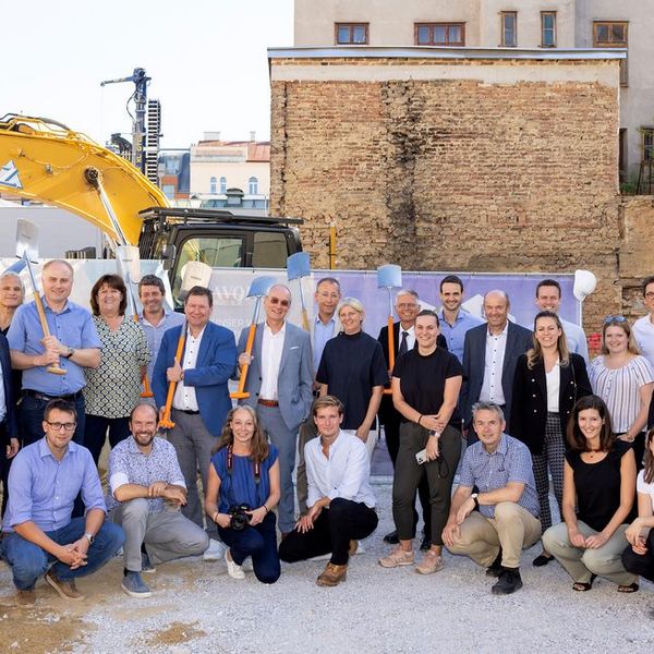 nachhaltigkeit_durch_gemischte_nutzung_gmischter_block_abriss_baustelle